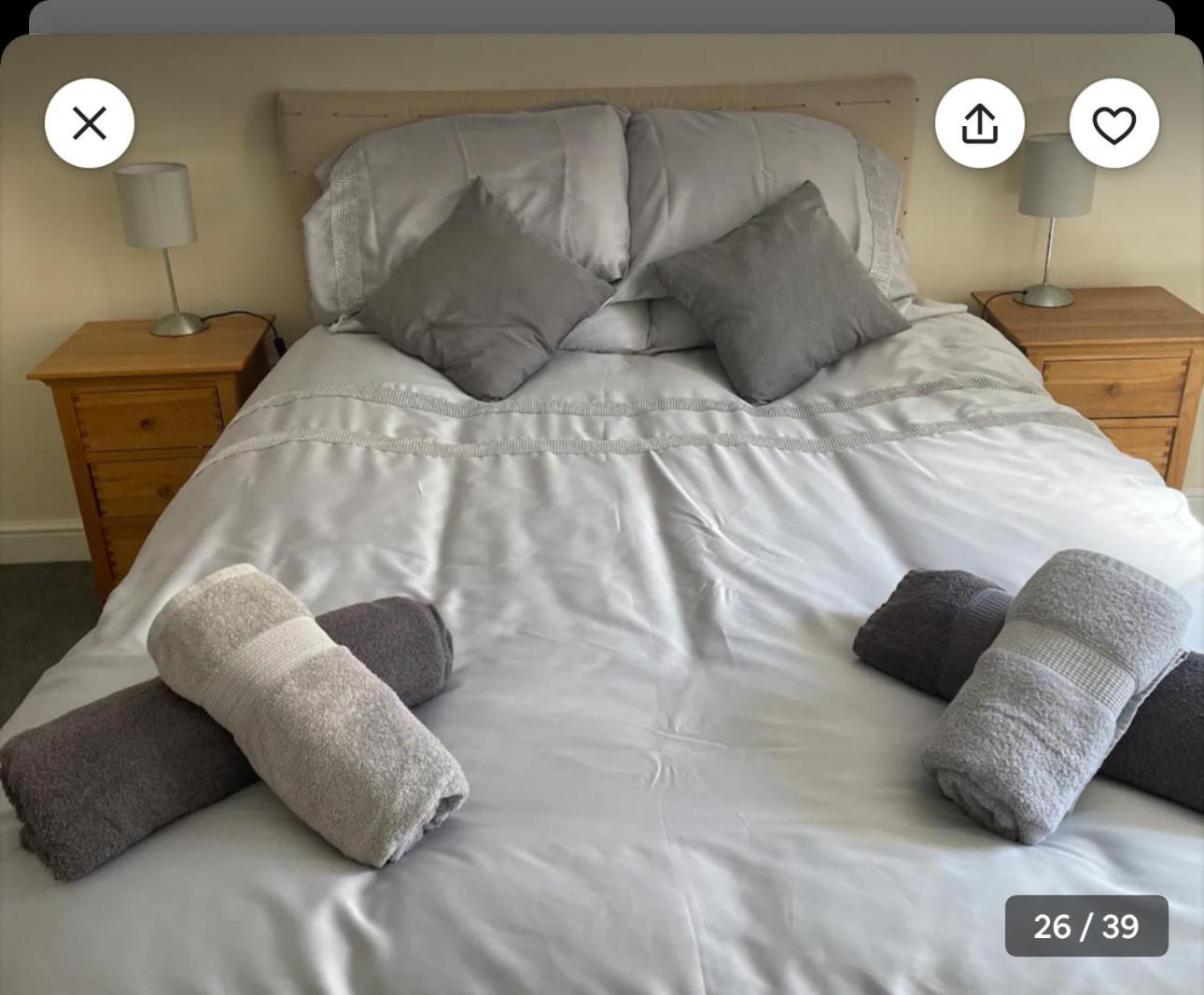 1 Hatton House 2 Bedroom 2 Bathroom Spacious Basement Flat Newark-on-Trent  ภายนอก รูปภาพ